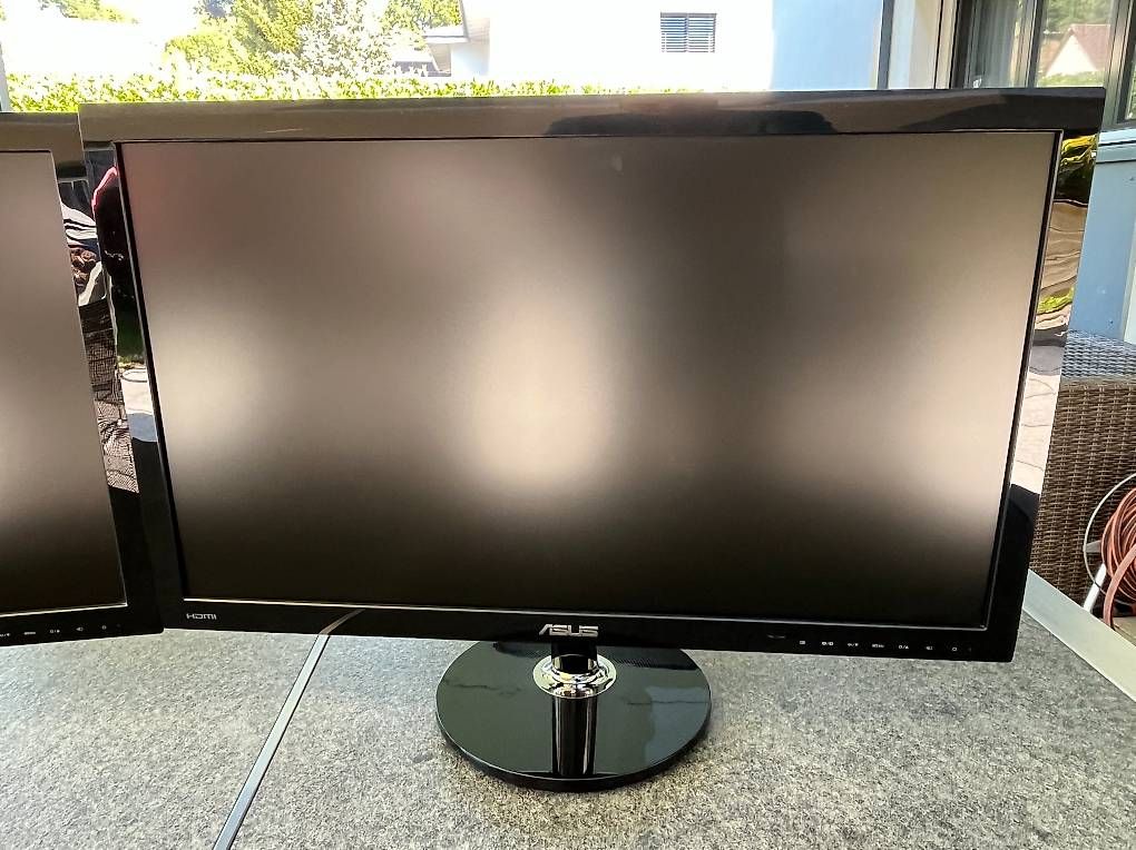 Asus Monitor: PC Monitore ASUS 27", Gaming, Büro - 2 Stk, Bildschirm – Usato da Oberschrot venduto da baldachin01 7
