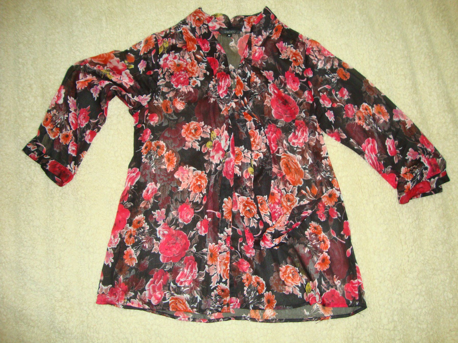 Blusen: AMISU Bluse Gr.M – Gebraucht aus Laufen von ereli