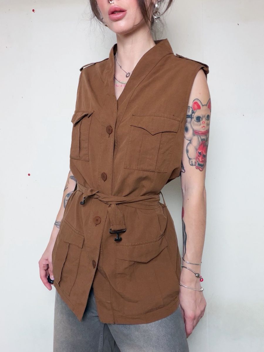 Gilet & Giacche senza maniche: Belted Vest with pockets Brown Size 42 – Usato da Knonau venduto da Grapesvintage
