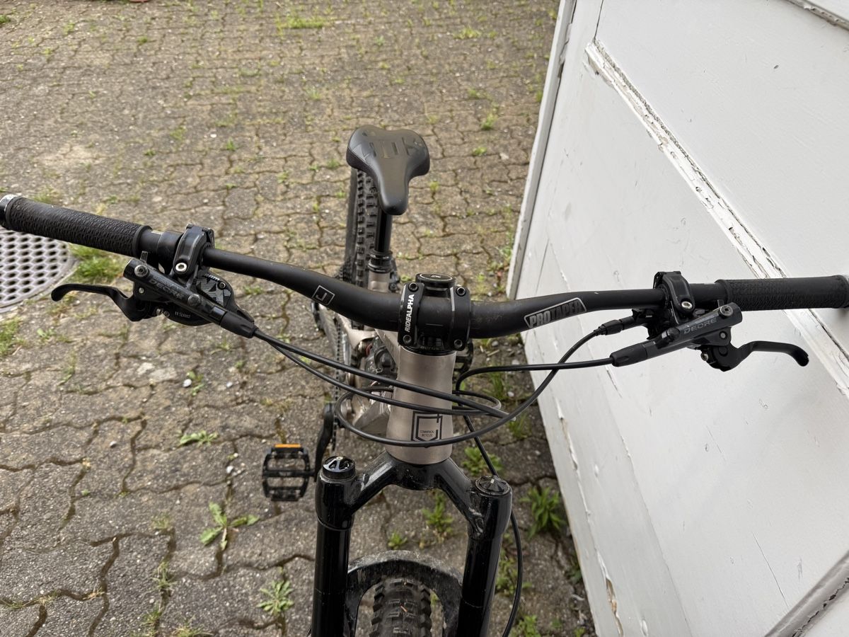 Commencal Biciclette: Commencal Clash 24 Zoll Fully (Kinder) – Usato da Zürich venduto da cinnamonis 5