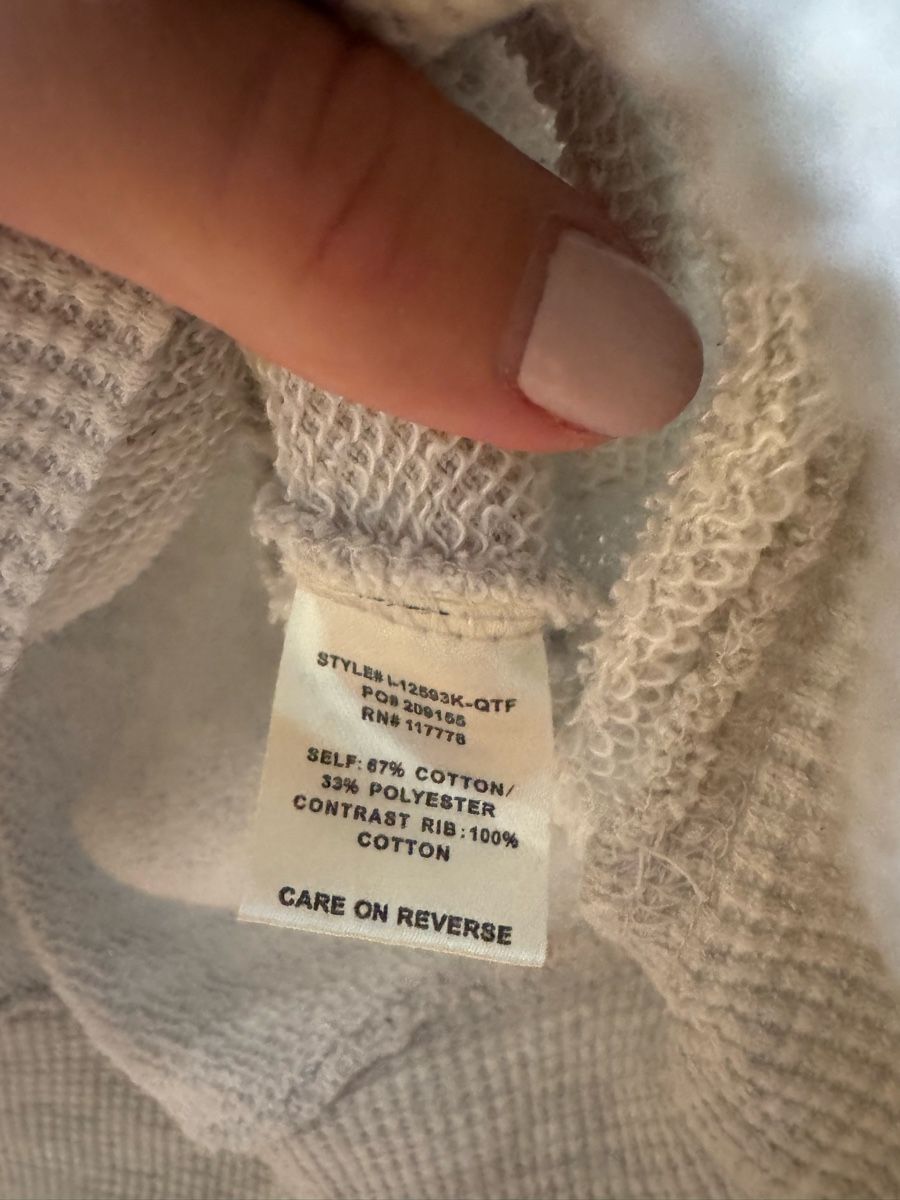 Pullover & Sweatshirts: Pullover hellgrau mit Sternen Grösse S von Lovestitch – Gebraucht aus Zürich von sop_5gg8 4