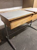 Doppelpult Holz Metall höhenverstellbar Holzlack abgenutzt