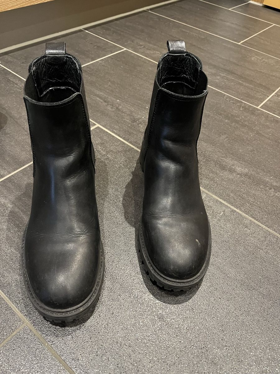 Scarpe da donna: Leder Stiefelette – Usato da Schüpfheim venduto da ale_78fb
