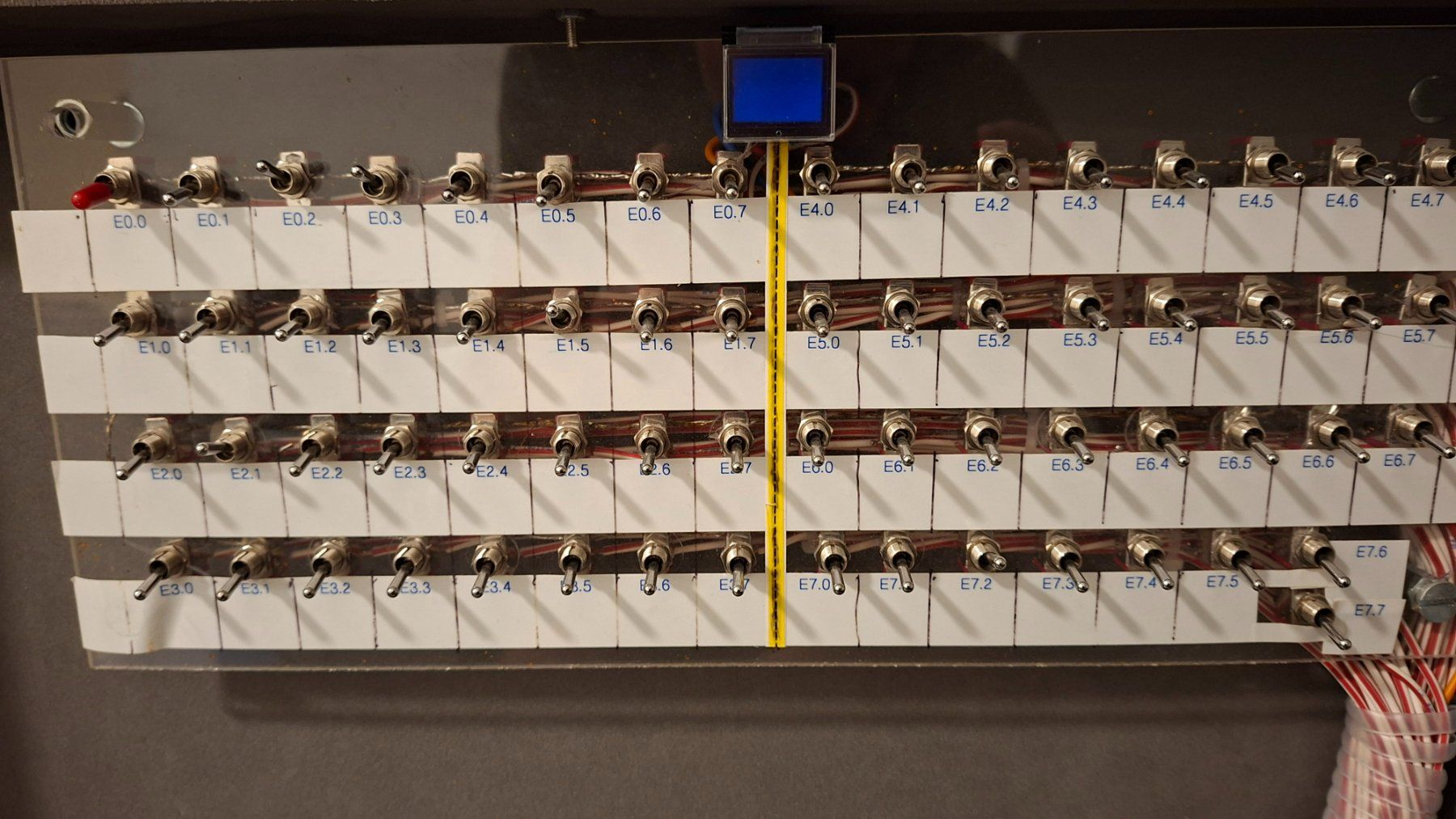 Siemens Componenti elettronici: Siemens SPS Steuerung Simatic Koffer mit Software + 2 Panel – Usato da Münsingen venduto da Seedy 3