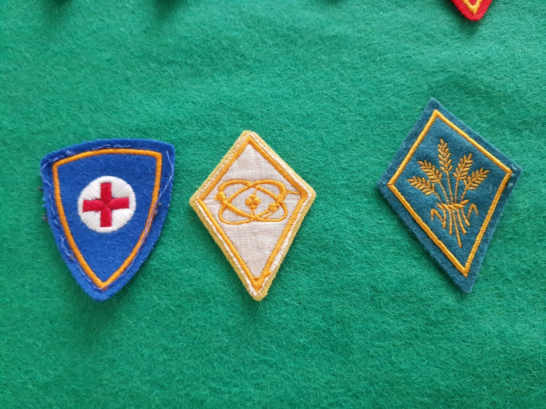 Schweizer Armee Patches: Truppenabzeichen Schweizer Armee 70er – Gebraucht aus Gutenswil von rolfsimmen31 2