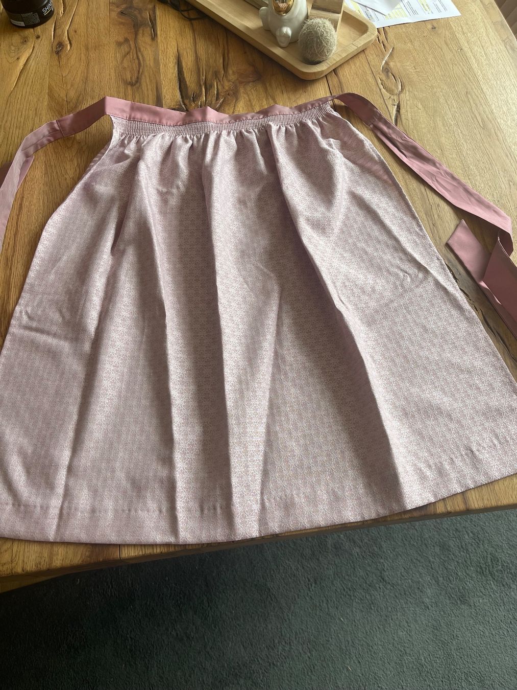 Costumi: Dirndl von Wenger – Usato da Hofstetten SO venduto da benji2000 2