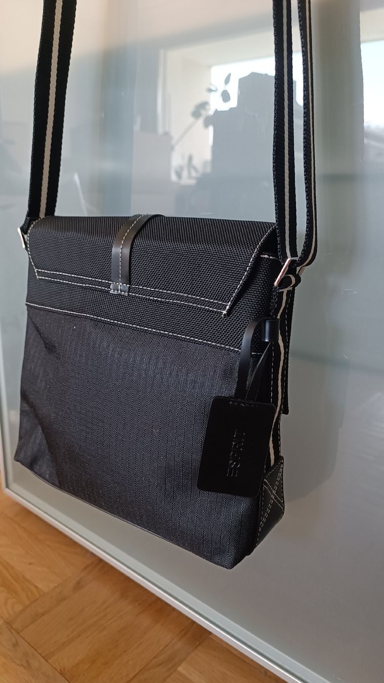 Esprit Borse da donna: Esprit Umhängetasche Schwarz – Usato da Baden venduto da zuppel 4