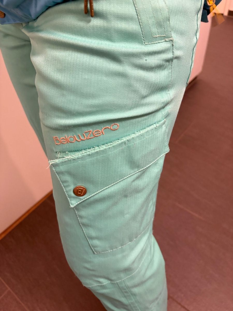 Vestes: Skikleidung – D'occasion à Zwillikon par Ginalorena 3