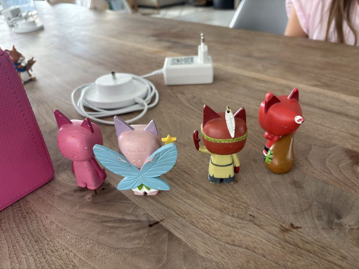 Tonies Jouets: Toniebox inkl. 8 Figuren – D'occasion à Uetendorf par raybee 7