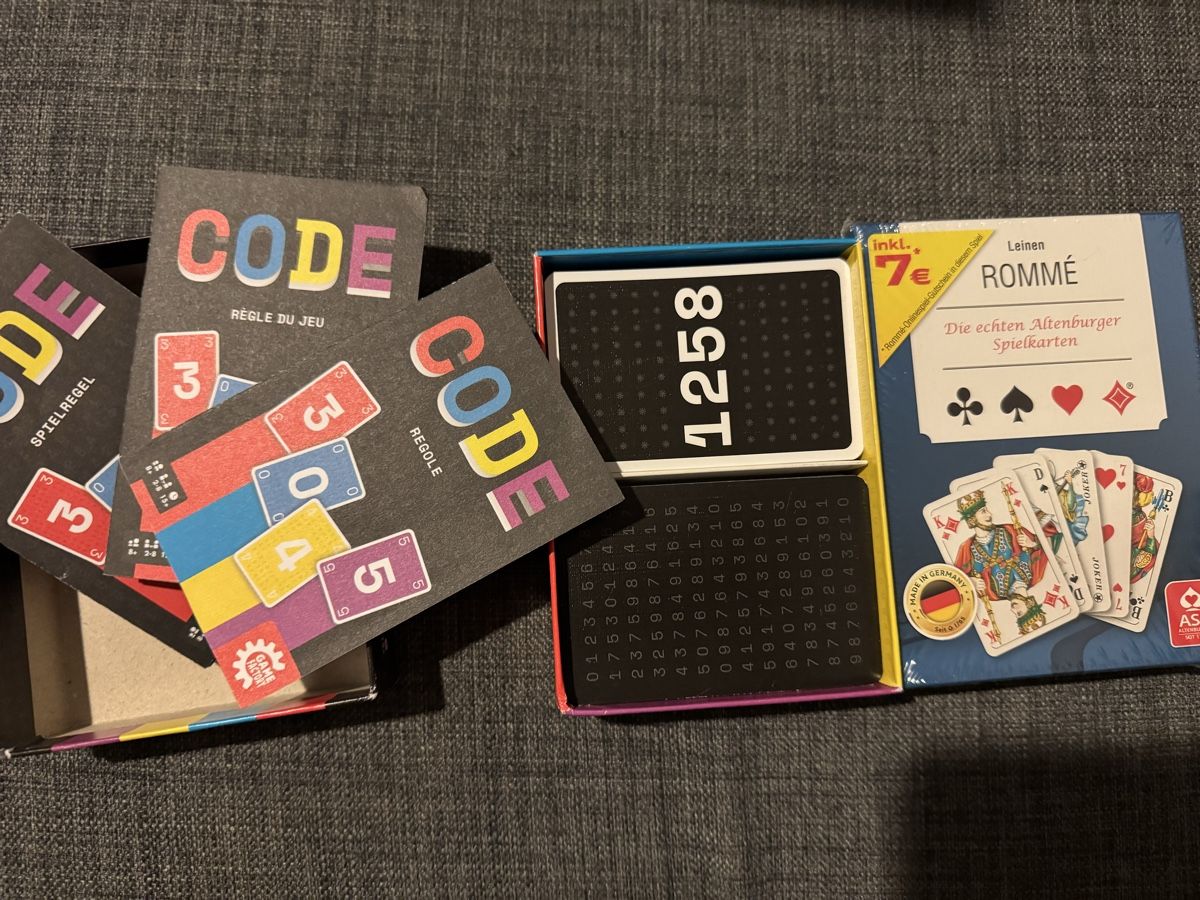 Giochi: CODE & Leinen Rommé Kartenspiele - Spielspass  – Nuovo (secondo la descrizione) da Schaffhausen venduto da Naki16 1