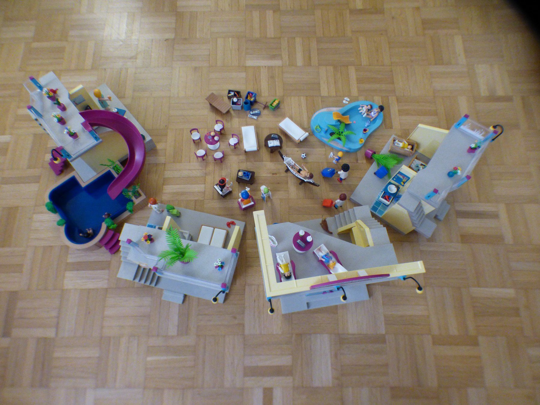Playmobil Giocattoli: Playmobil Hotel – Usato da Münchenbuchsee venduto da enzian59 1