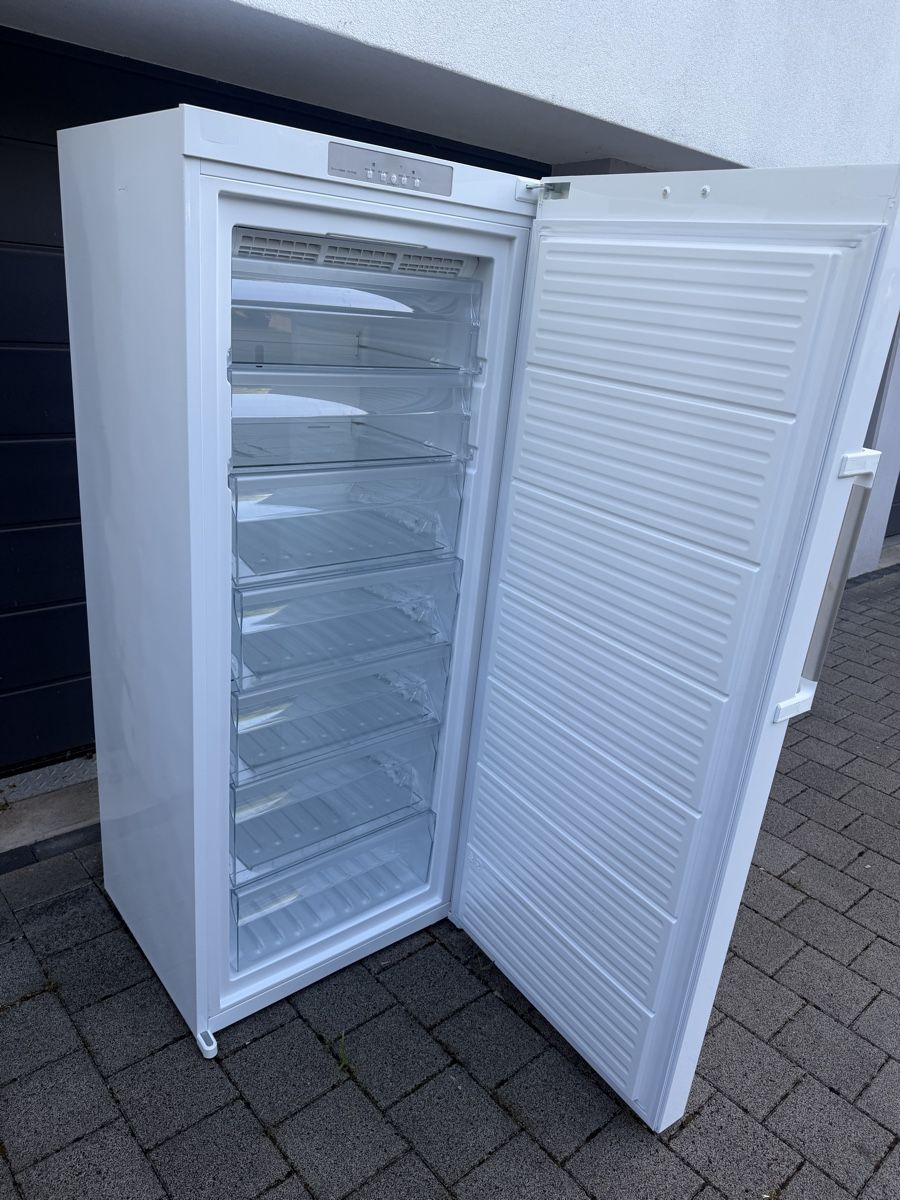 Mio Star Congelatori: Gefrierschrank A+++ Miostar Tiefkühler – Usato da Arlesheim venduto da VD.HG 3