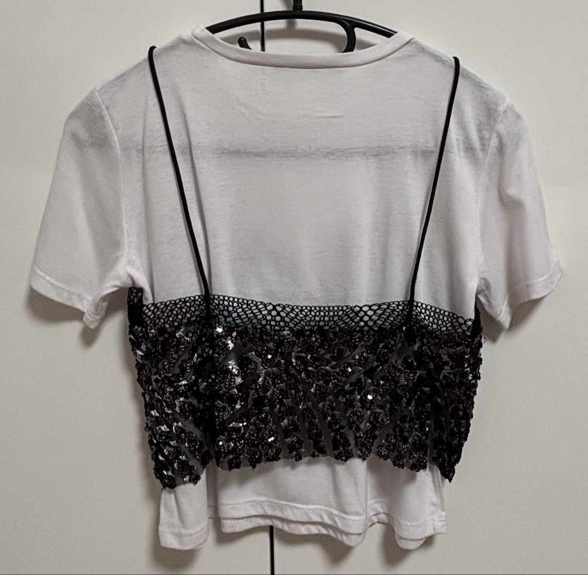 Zara T-Shirts: Zara Top mit Pailletten Einsatz, Grösse S – Gebraucht aus Zollikerberg von Jvac2 1