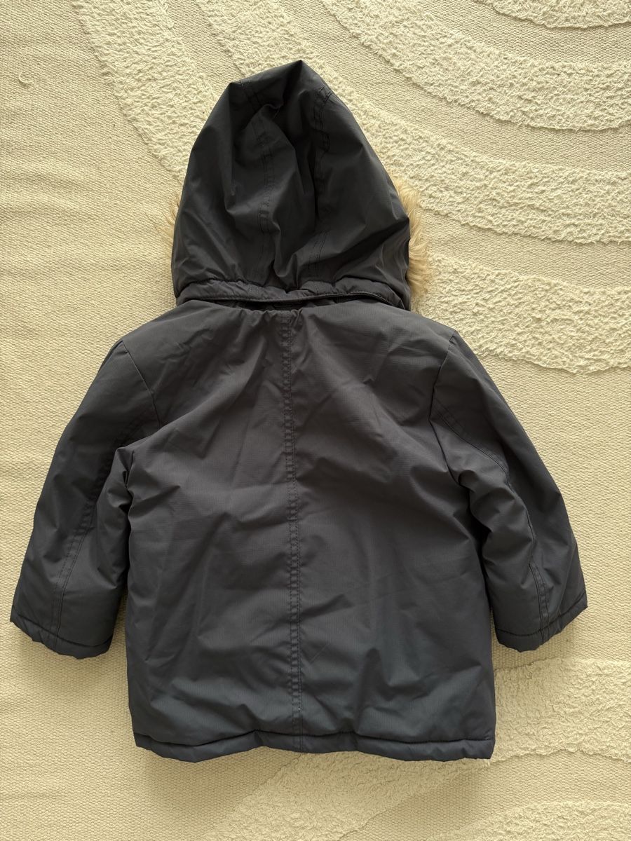 H&M Giacche & Cappotti: Winterjacke Kinder Gr.92 H&M – Usato da Niederglatt ZH venduto da Vladaa 2