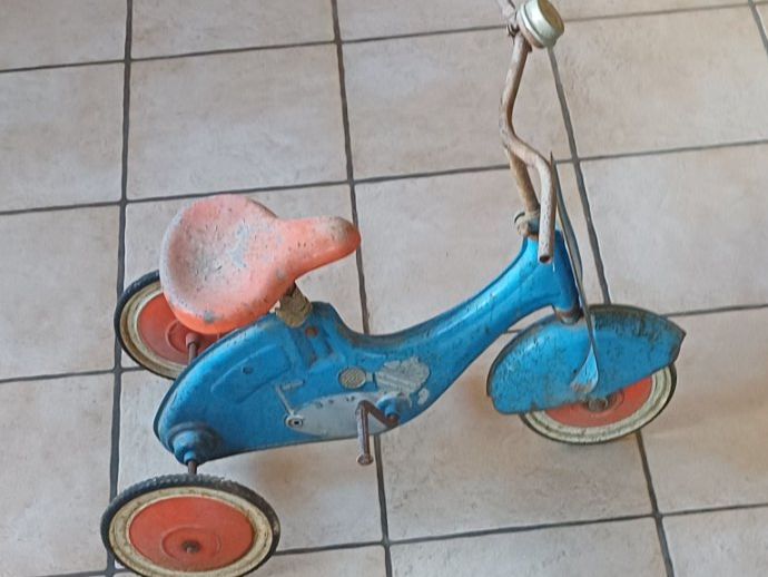 Veicoli per bambini: Dreirad antik – Usato da Schöftland venduto da orella7