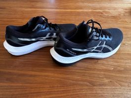 Laufschuhe Asics Gel-Pulse 13 schwarz Grösse 44.5 neuwertig