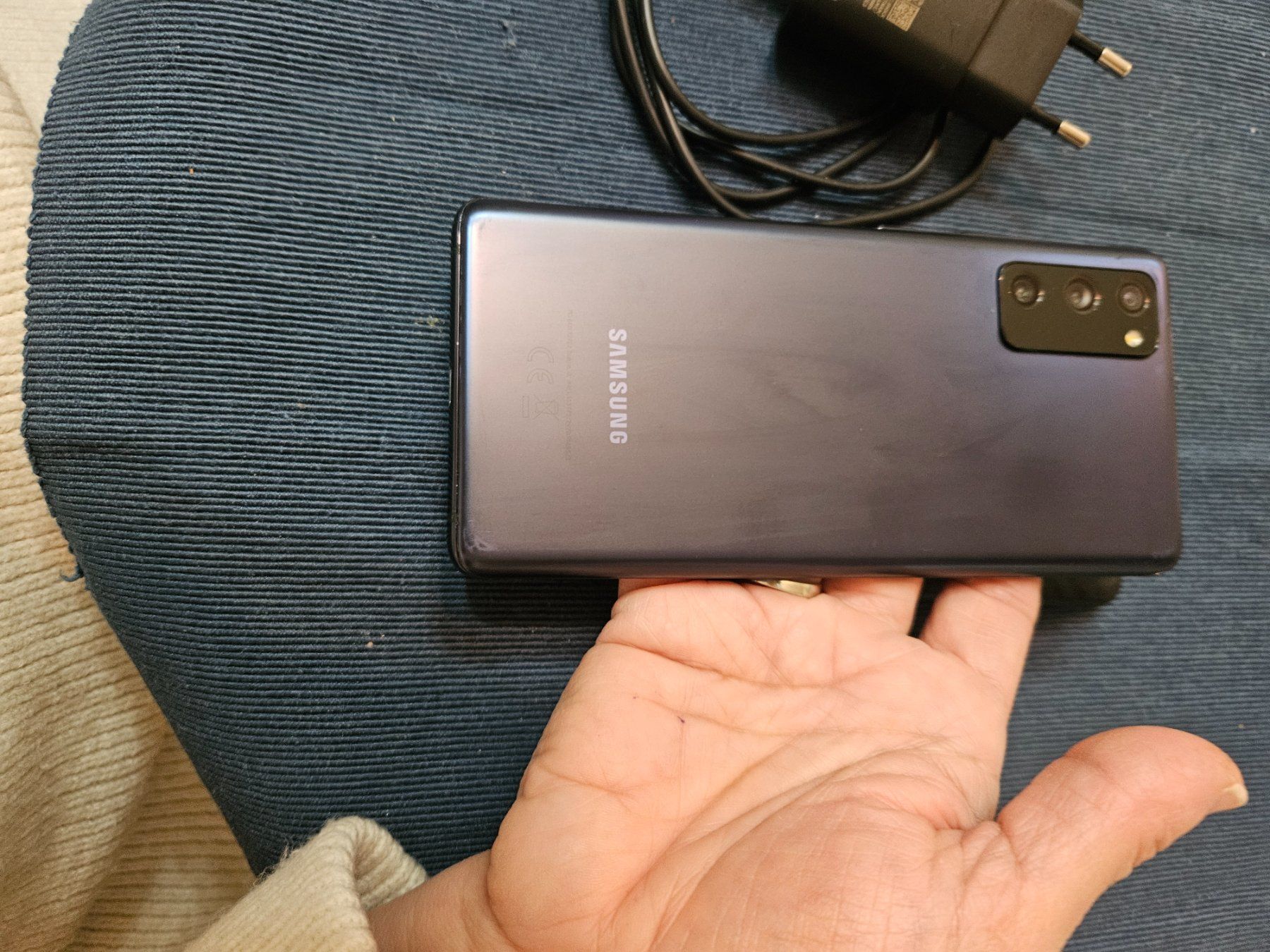 Samsung Handys / Smartphones: Samsung S20 FE 128gb Duos black – Gebraucht aus St. Gallen von Juhasli 4