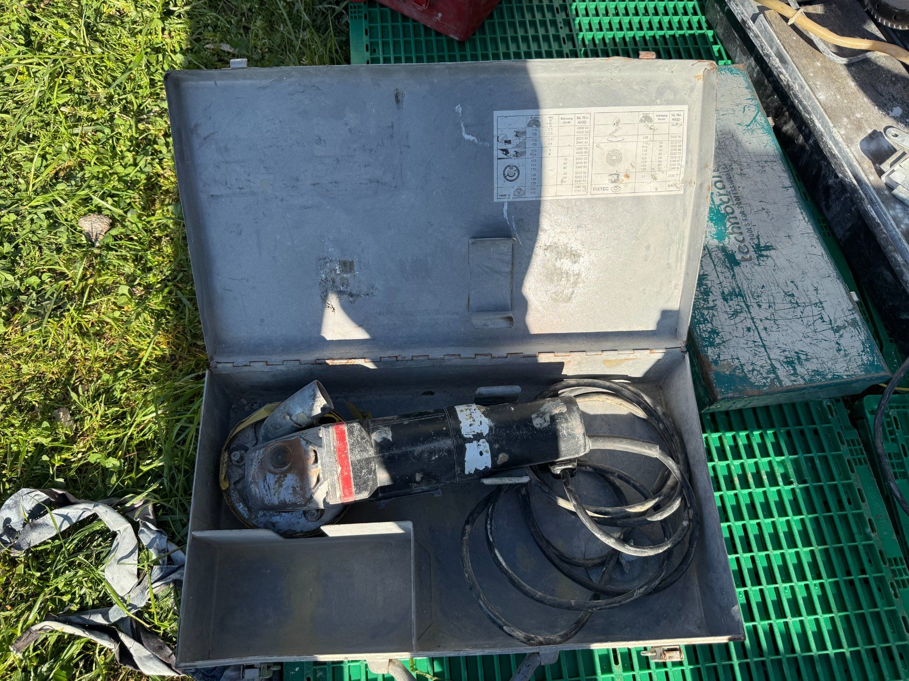 Atlas Copco Tutti gli attrezzi: Meuleuse d'angle professionnelle Atlas Copco – Usato da Etoy venduto da mds1110 1