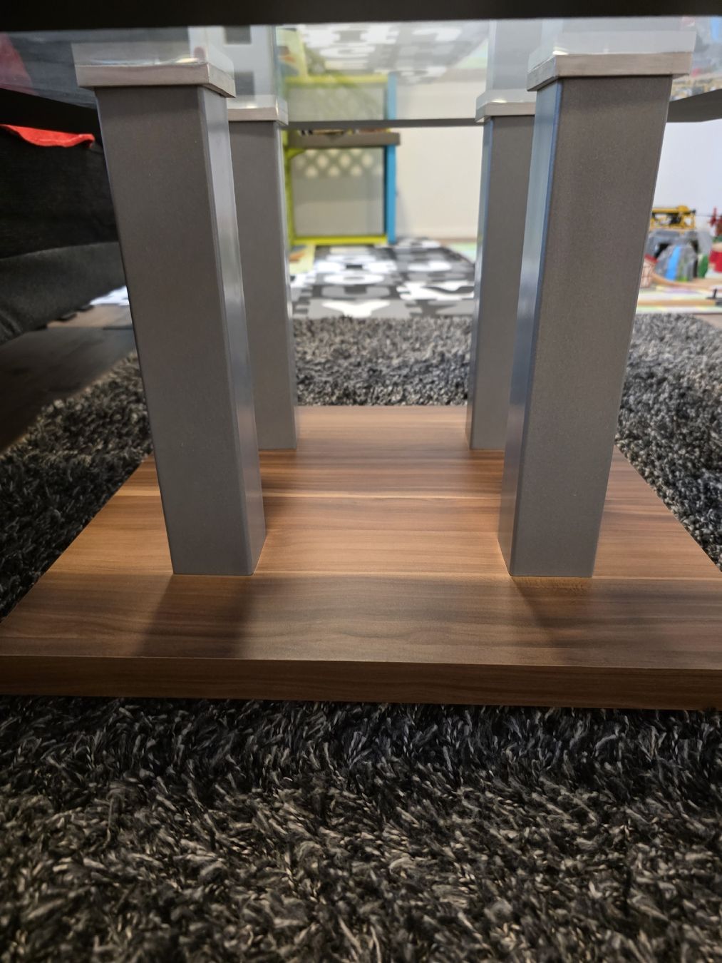 Tavoli: Quadratischer Couchtisch mit Glasplatte, Top! – Usato da Muhen venduto da der_vpb8 1