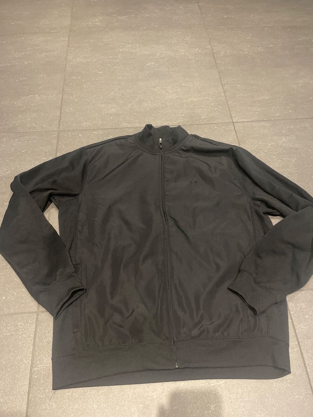 Oakley Jacken: Oakley Jacke XL – Gebraucht aus Vilters von markus_85