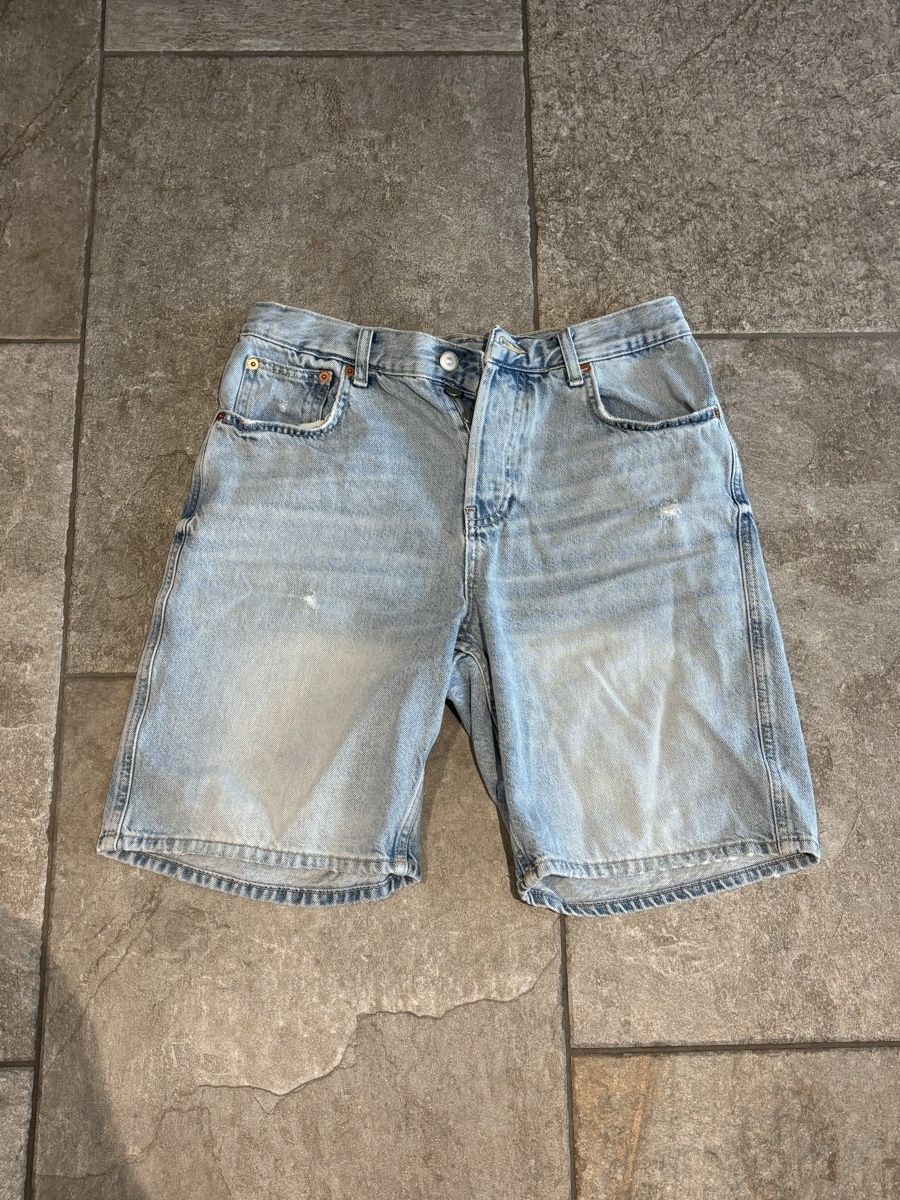 Zara Jeans: Zara Jeans Shorts – Usato da Weiningen ZH venduto da GriederRemarket