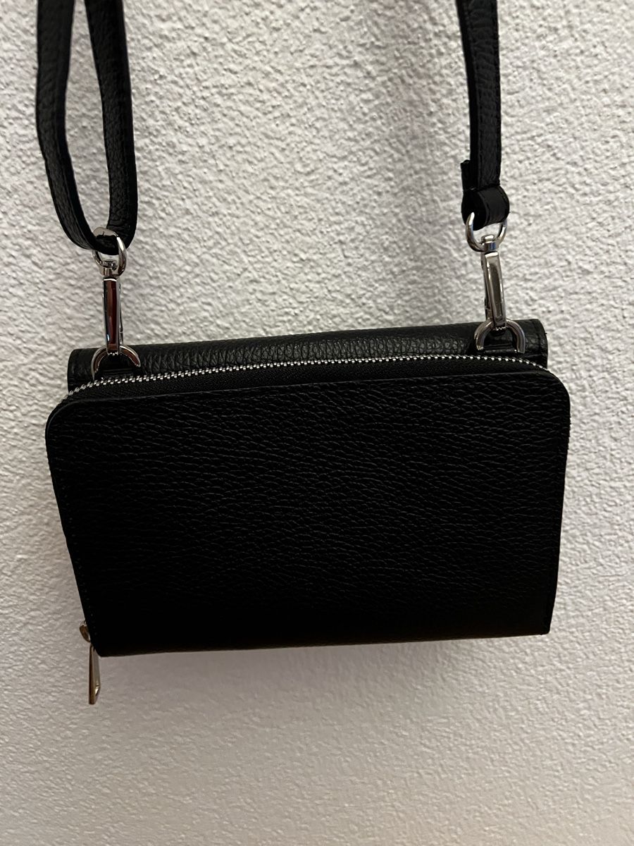 Taschen für Damen: Umhängetasche – Neu (gemäss Beschreibung) aus Kloten von pae_wq5j 1