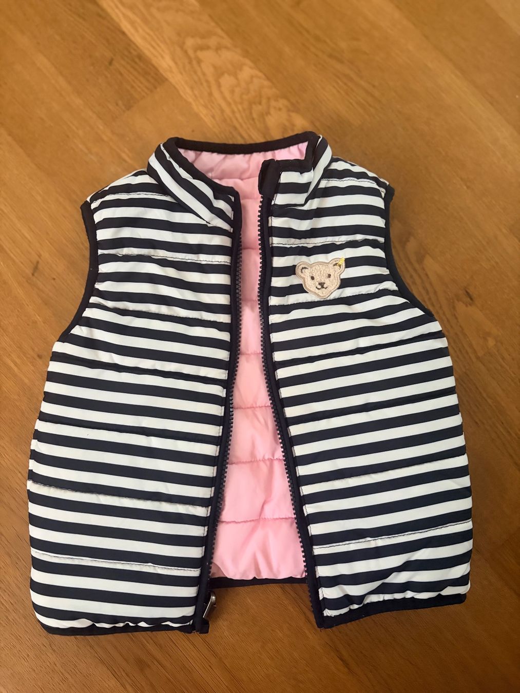 Steiff Sonstige Mädchenkleider: Veste sans manches 2 faces - Steiff 92 – Neu (gemäss Beschreibung) aus Winterthur von Melurich