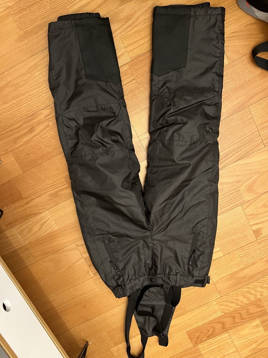 Pantaloni: Schwarze Skihose / SnowboardhoseGr. 152 – Usato da Koblenz venduto da lul_5dmx