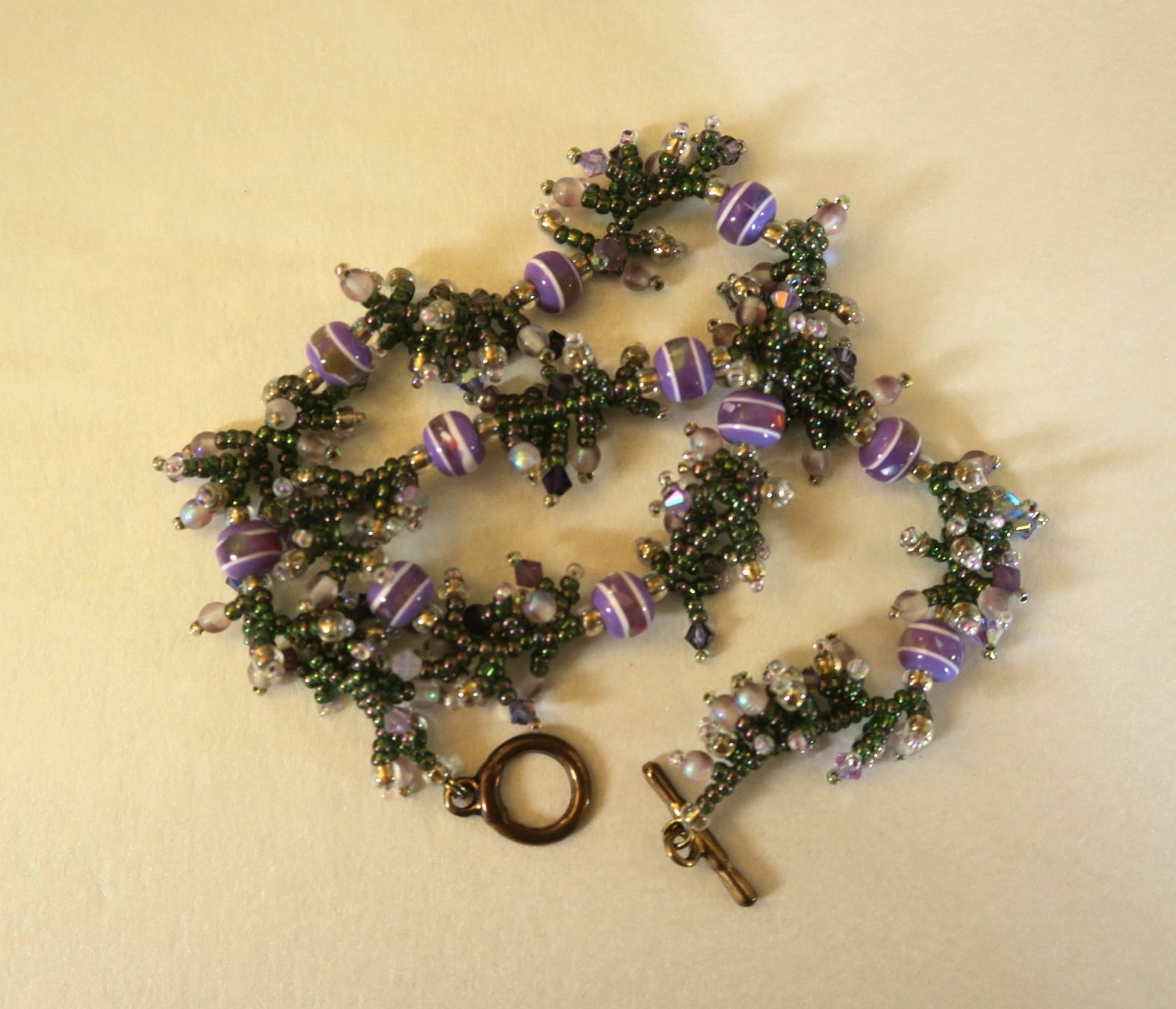 Catenine: Kette Glasperlen violett/grün – Usato da Brittnau venduto da marlenestone 3