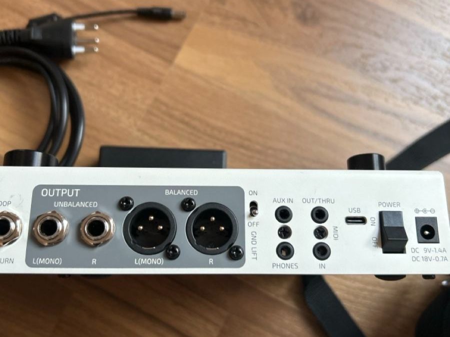 Instruments de musique: Hotone Ampero II Stage Multieffects – D'occasion à Magden par Vinci70 3