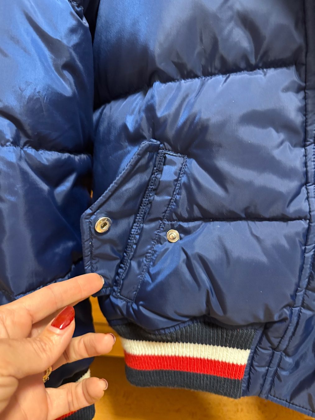 Vestes: Tommy Hilfiger Winterjacke – D'occasion à Widnau par Claudia_Margreth73 2
