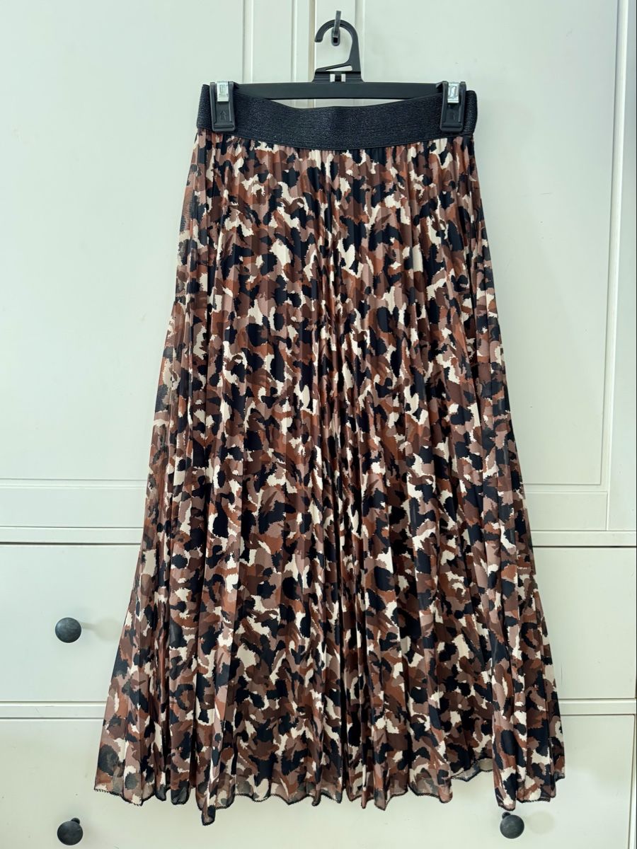 Gonne: Pleated Midi Skirt Patterned Elastic Waist – Usato da Bülach venduto da dan_7scp 1