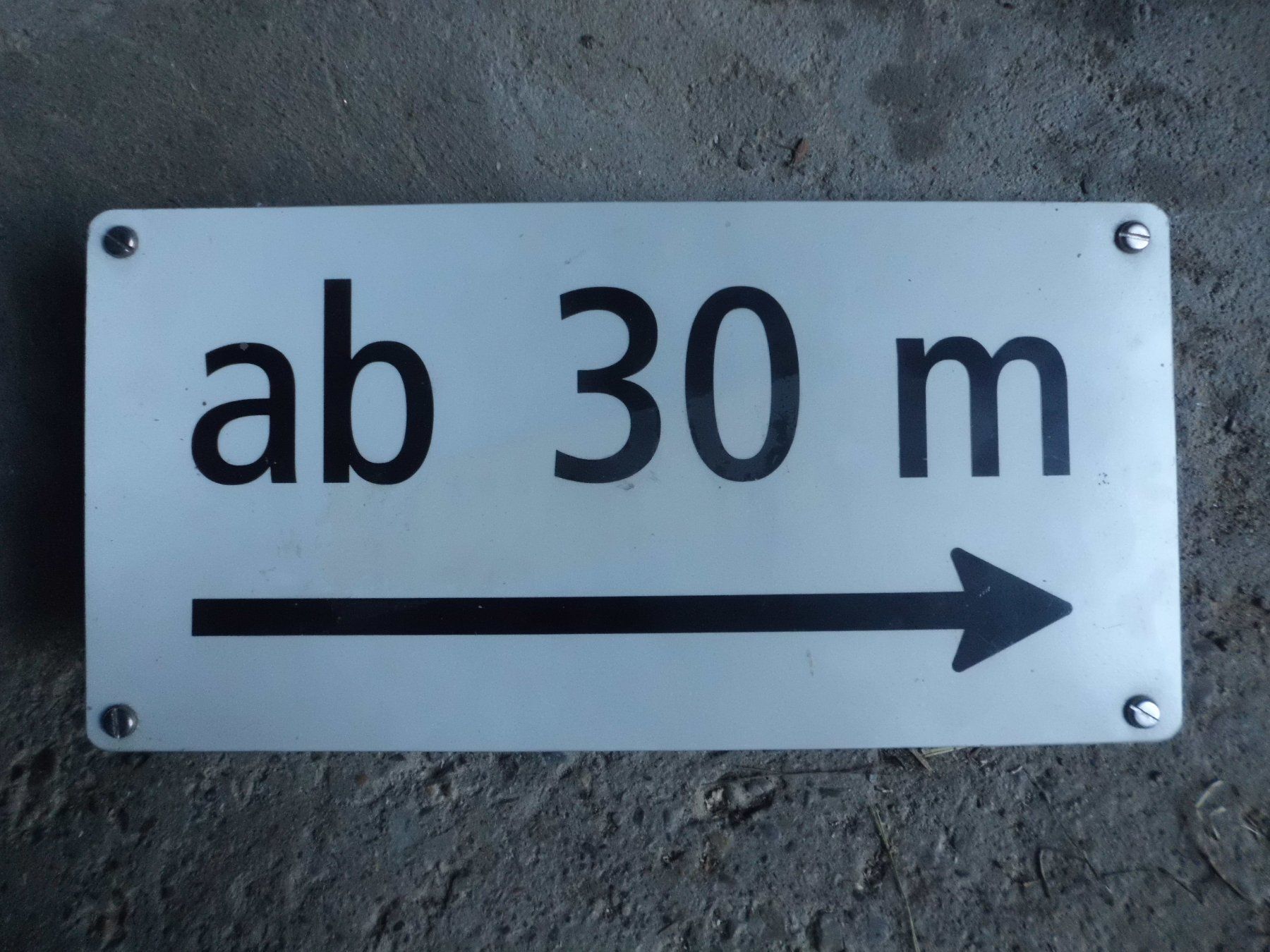 Insegne: Verkehrsschild – Usato da Ennetbühl venduto da VPHS