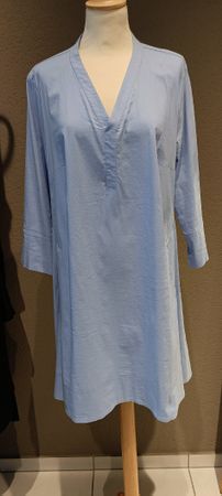 Sommerliches Kleid von Syndicate Gr. 44, hellblau