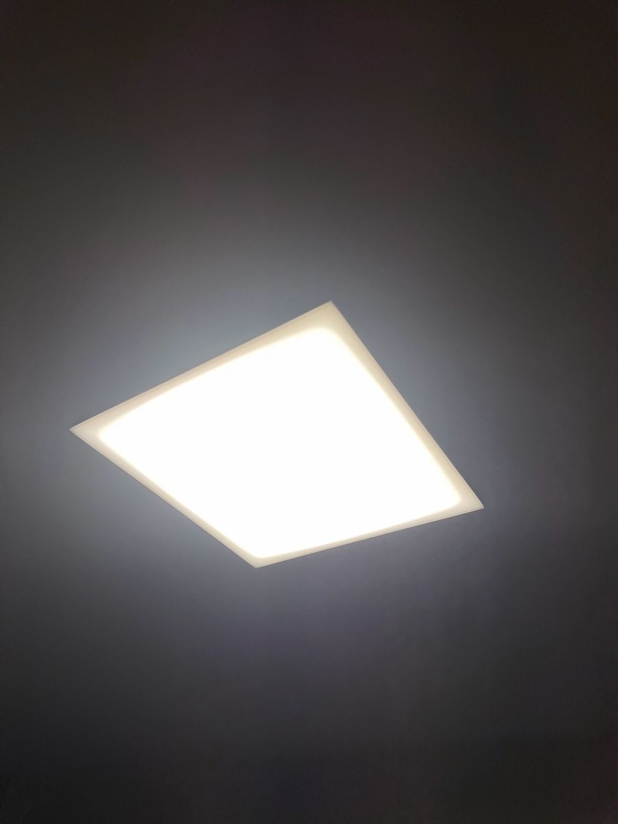 Kronleuchter & Deckenlampen: LED-Deckenleuchte 30x30cm – Gebraucht aus Sarmenstorf von luc_vh82 2