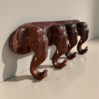 Unique Wooden Elephant Coat Rack - Perfect for Autumn!