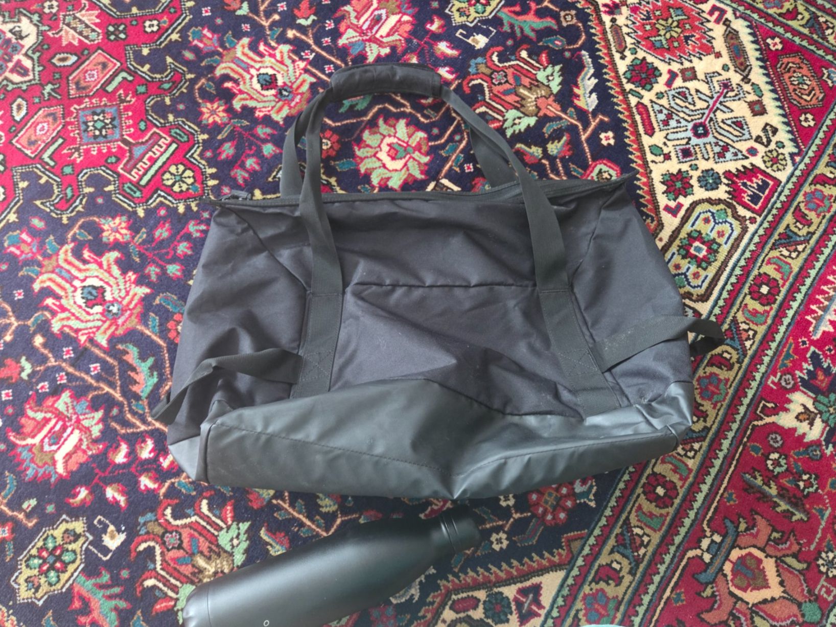 Nike Taschen: Nike Performance Sporttasche schwarz – Gebraucht aus Bonstetten von atiale 2