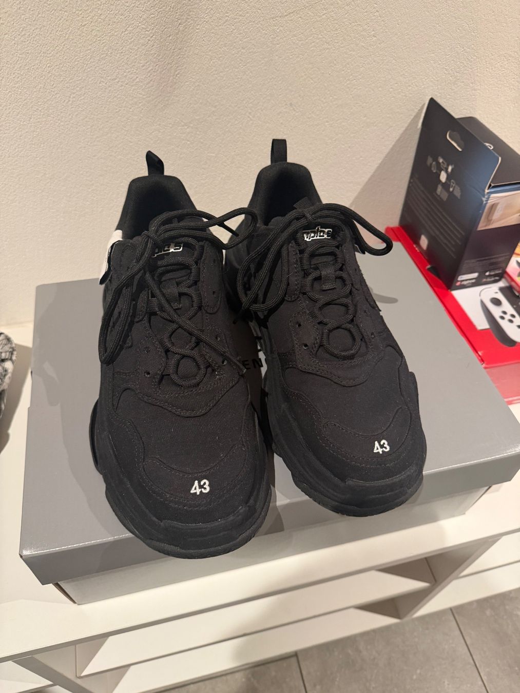 Balenciaga Scarpe da uomo: Balenciaga Triple S Gr. 43 – Nuovo (secondo la descrizione) da Küssnacht am Rigi venduto da kuma479 1
