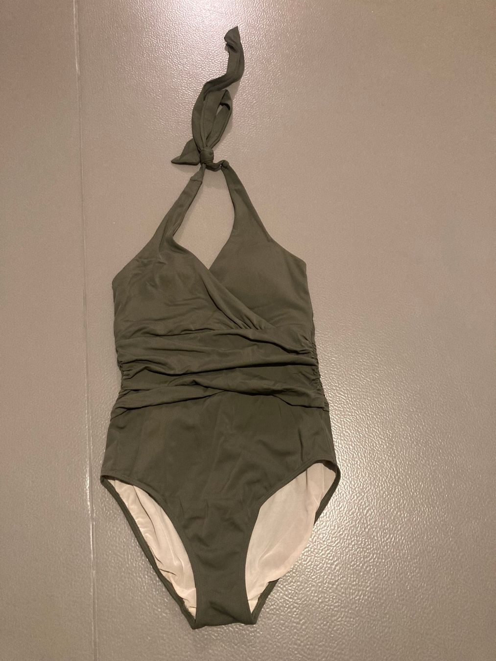 Costumi da bagno & Bikini: Badeanzug Boden Bodyshaping olive S/M – Usato da Winterthur venduto da Capriice 1