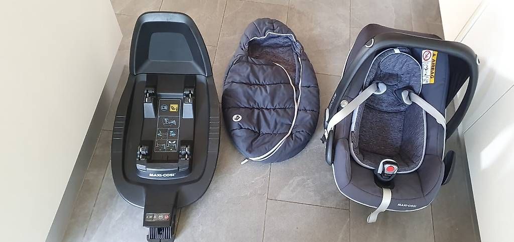 Maxi-Cosi Seggiolini per auto: Iso-fix Station – Usato da Schleinikon venduto da Fritz6048 1