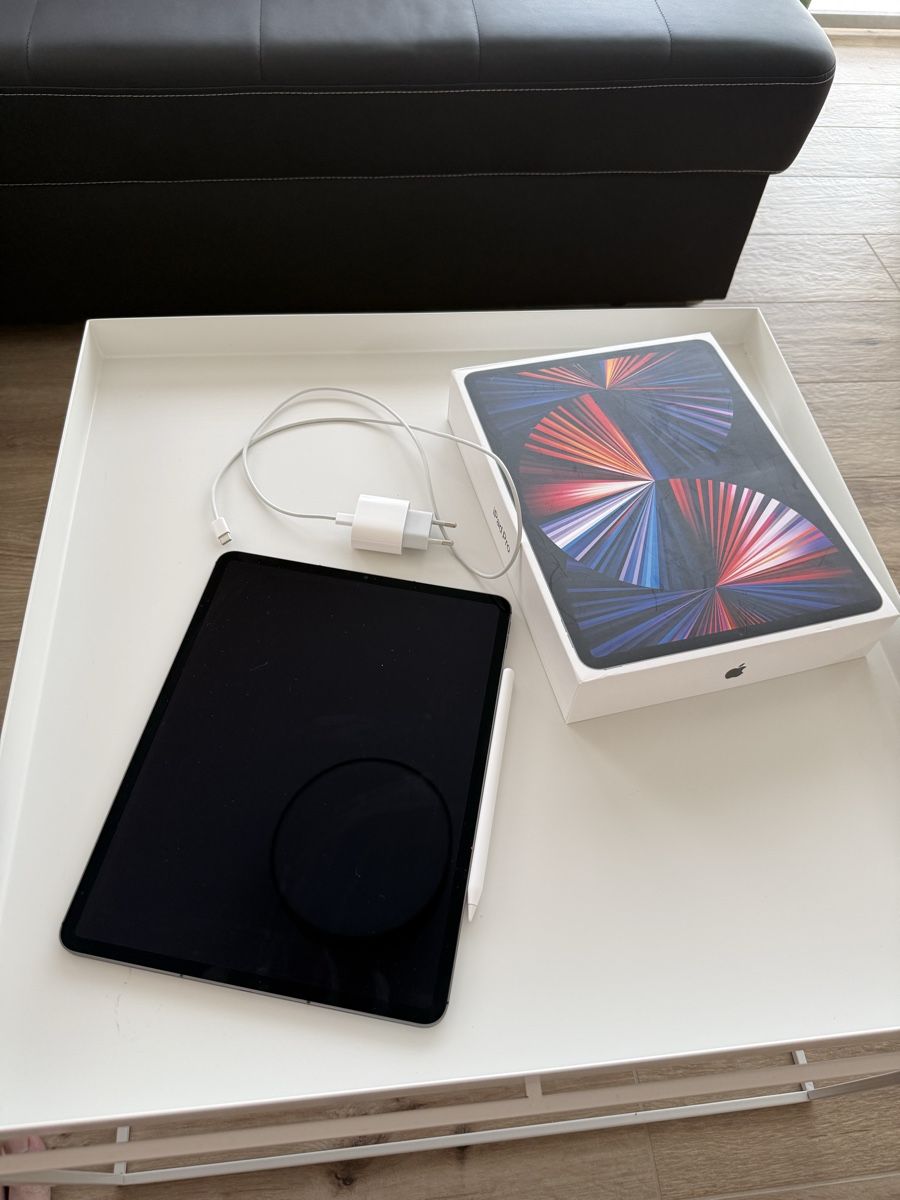 Apple Tablet PC: iPad Pro 5ème gen Wi-Fi + Cellular – Gebraucht aus Sugiez von egg_p5gd