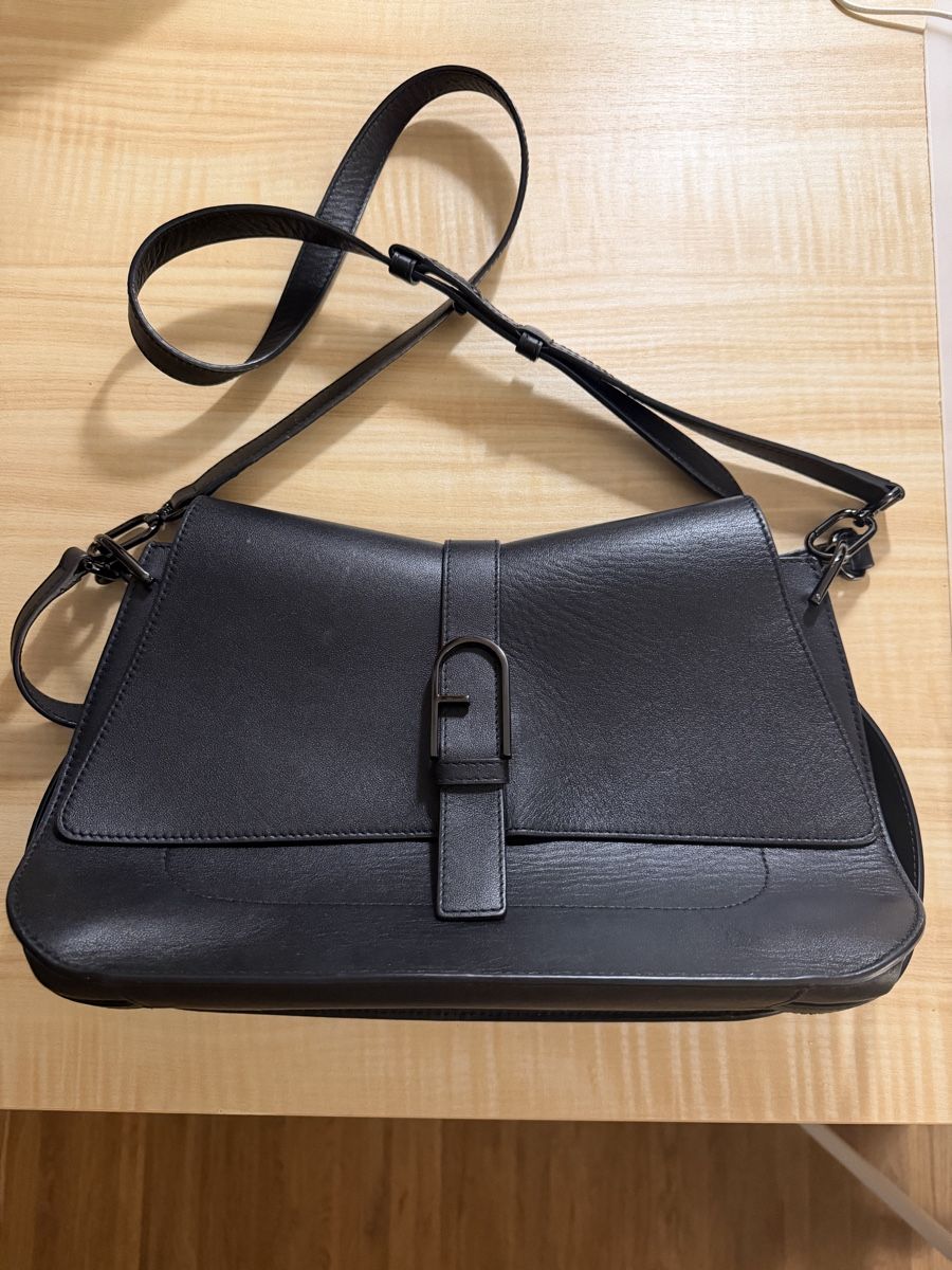 Furla Borse da donna: Furla Flow Large - Black – Nuovo (secondo la descrizione) da Uster venduto da ver_85ng