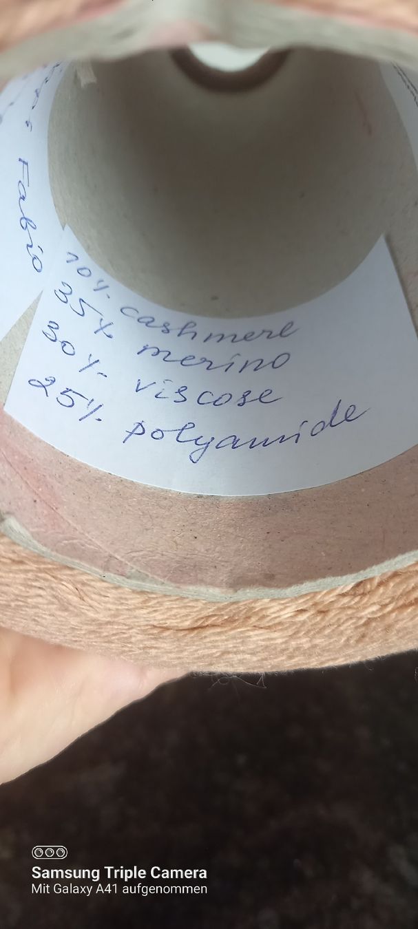 Lana: Filatura Papi Fabio, 10% Kaschmir – Nuovo (secondo la descrizione) da Bülach venduto da XVVX 1