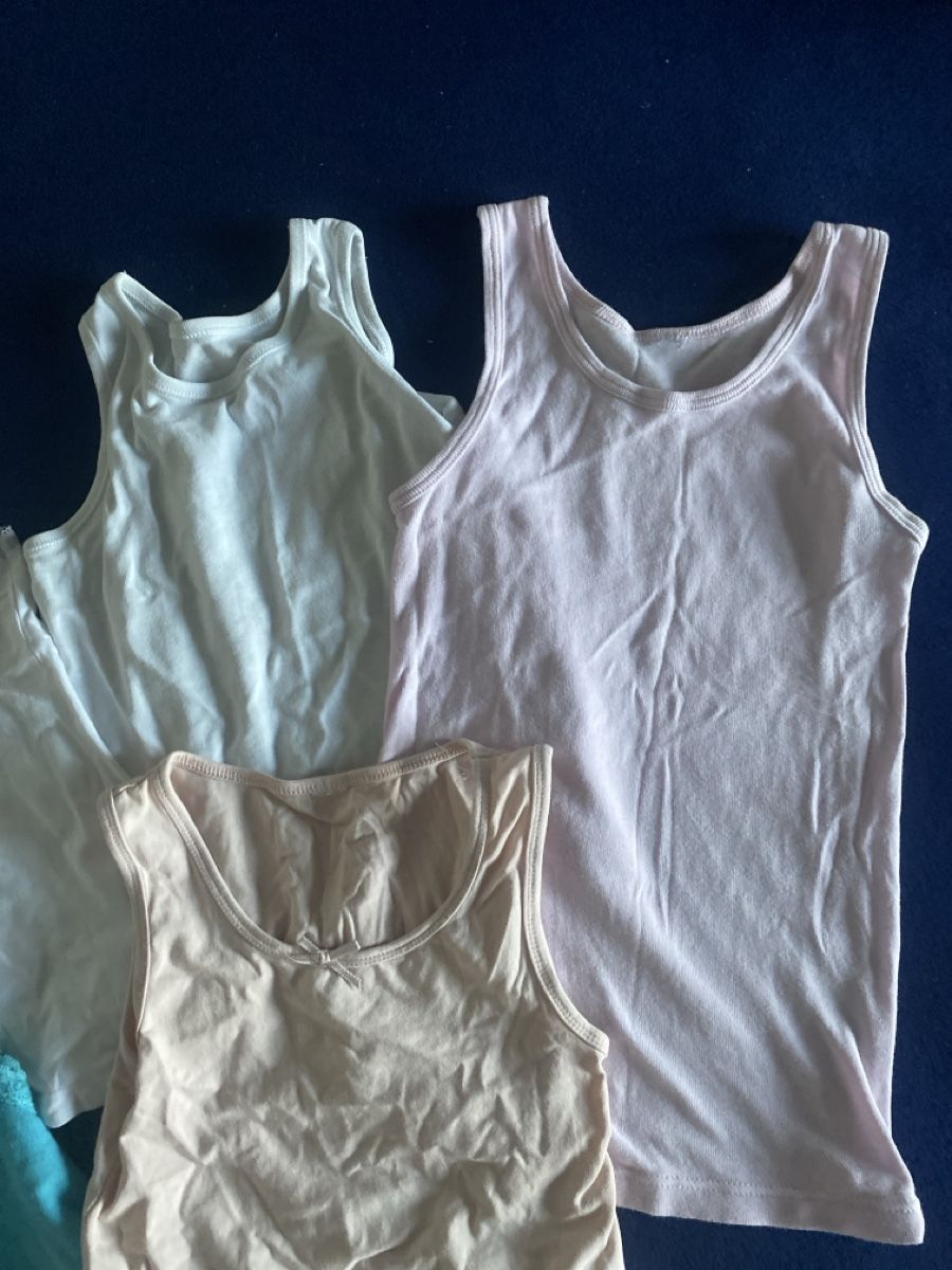 Lotti & Set di vestiti: 5 Unterhemden /Leibchen Mädchen Grösse 110/116 Sommer – Usato da Zürich venduto da sar_7s87 4