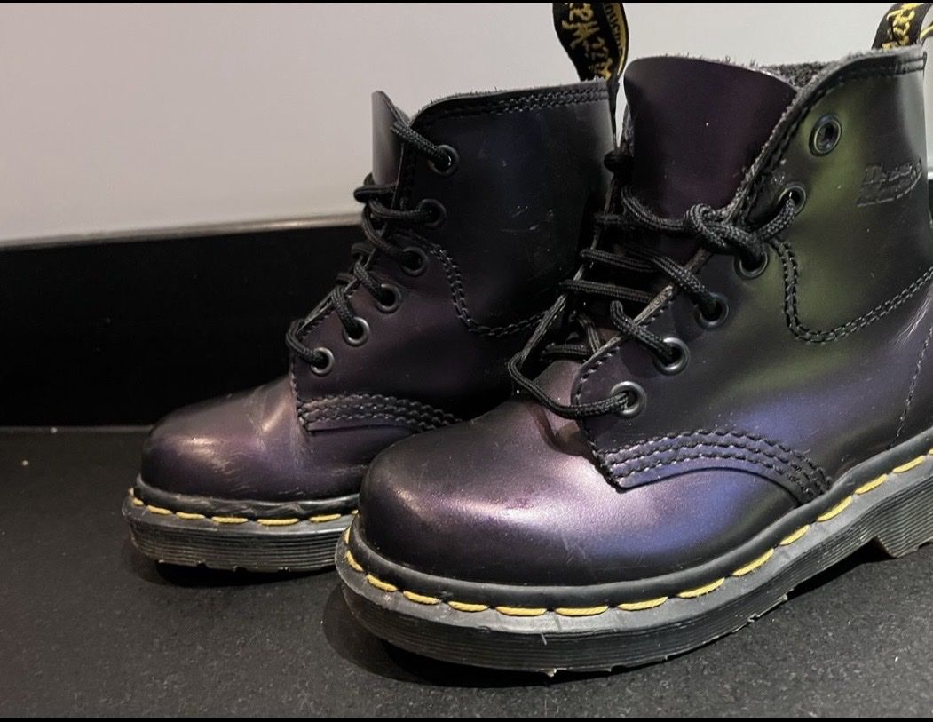 Dr. Martens Scarpe per ragazze: Doc Martens – Usato da Wädenswil venduto da khira 1