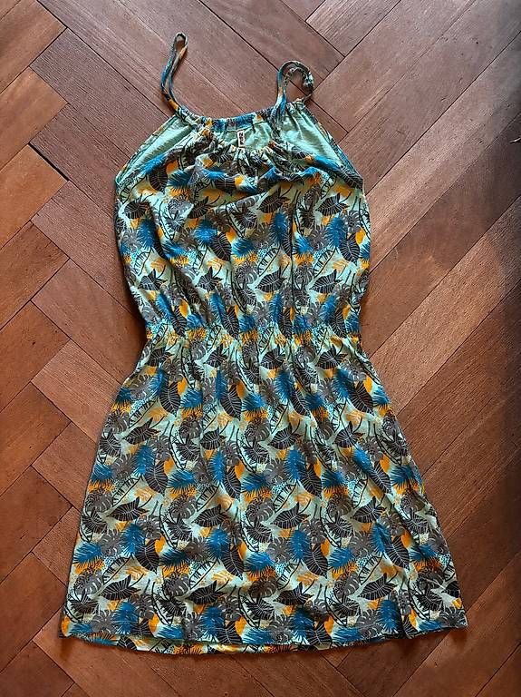 Vestiti & Gonne: Kleid (Röckli) gemustert Gr 176  – Usato da Thun venduto da Lupinmela