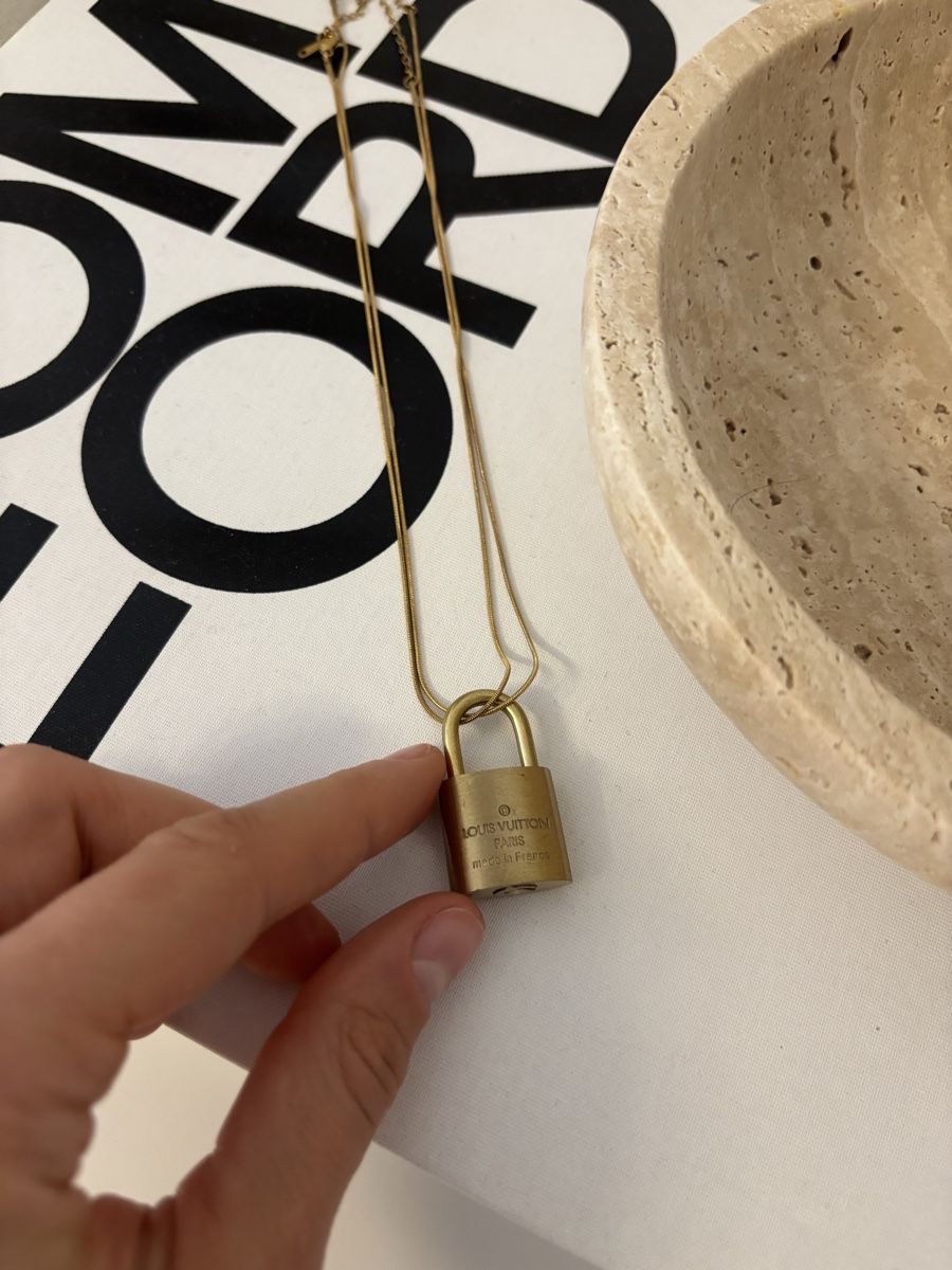 Portachiavi: Handmade Necklace with Louis Vuitton Key Chain – Nuovo (secondo la descrizione) da Horgen venduto da lme_8kj7 4