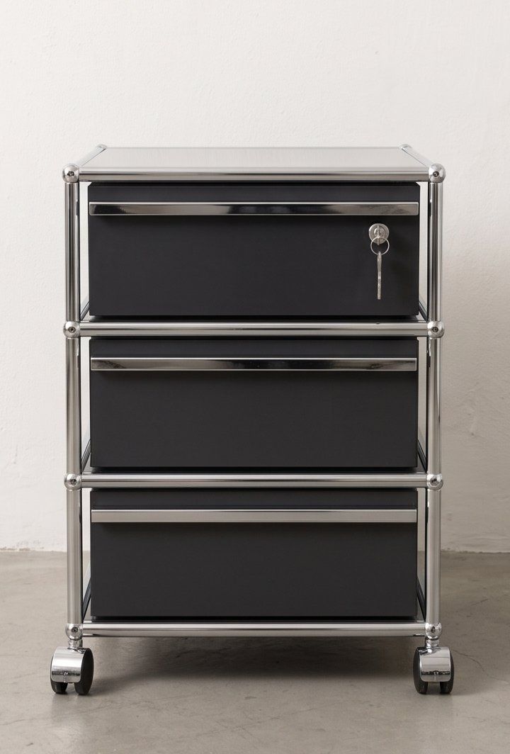 USM Eléments de bureau: USM Haller Rollcontainer, anthrazitgrau, abschliessbar – D'occasion à Möhlin par Pas_kye3