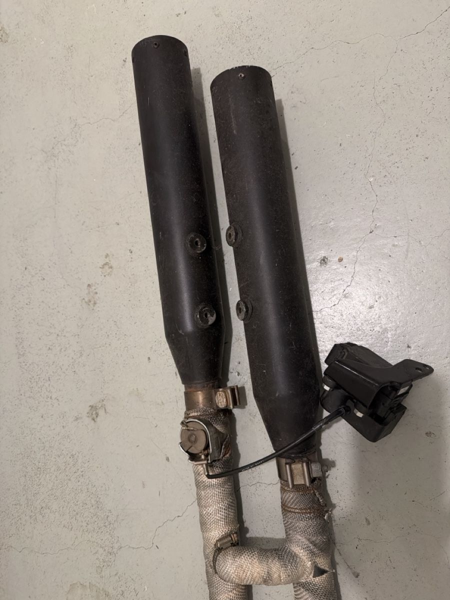 Harley-Davidson Auspuffanlagen: Harley Davidson Auspuff vermutlich Crossbone – Gebraucht aus Sisseln AG von Gommibaerli87 4