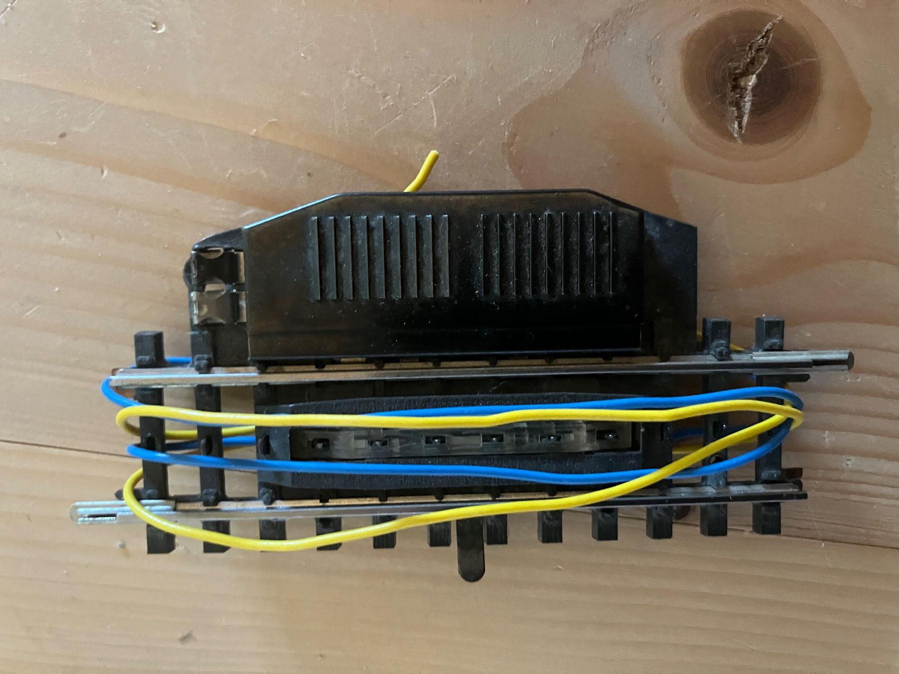 Märklin Modellini di ferrovie: Entkupplungsgleisstück 2297 – Usato da Mont Tramelan venduto da Oktober1958